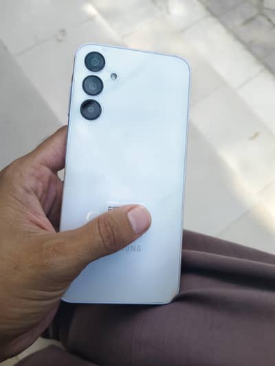 Samsang A25 8 256 5g 8//256