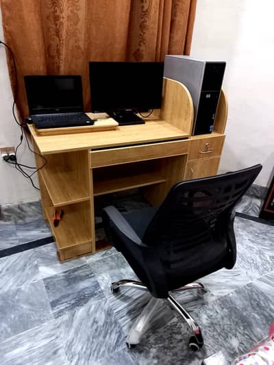 Hp Xeon Z400 Workstation (Only Workstation) 14GB Ram