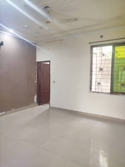 05 MARLA RENOVATED HOUSE FOR RENT FAMILY + SILENT OFFICE IN JOHAR TOWN LAHORE