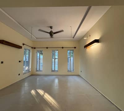 8 Marla House Available For Rent Bahria Enclave