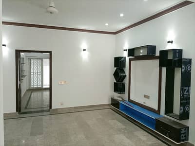10 MARLA FIRST FLOOR PORTION FOR RENT IN PUNJAB UNIVERSITY TOWN 2 LAHORE