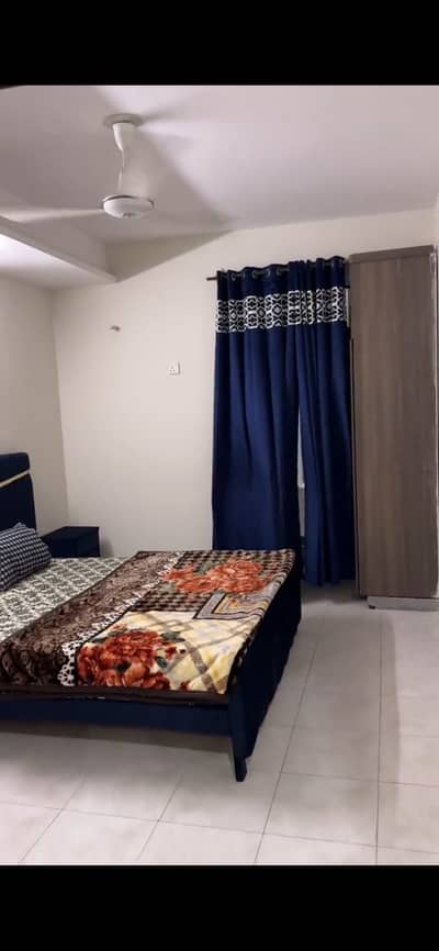 2 beds with foams,blankets,bedsheets,pillows and 4 side tabls for sale