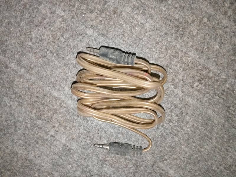 speaker cable 0