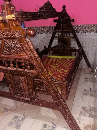 Asli Lakri ki Jhoola (Asul Taari) – Kam Use, Excellent Condition