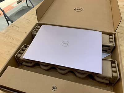 Dell Laptop Core I7 _ Gen 12th 16 GB Ram / 256 GB SSD