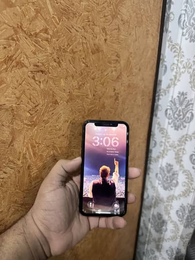 Iphone 11 pro PTA Approved