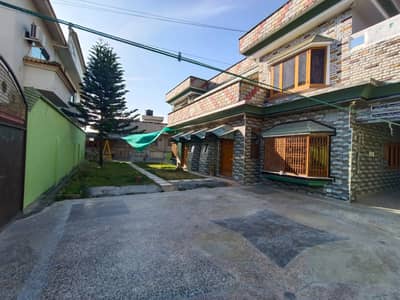 House for rent double story location Habiullaha colony