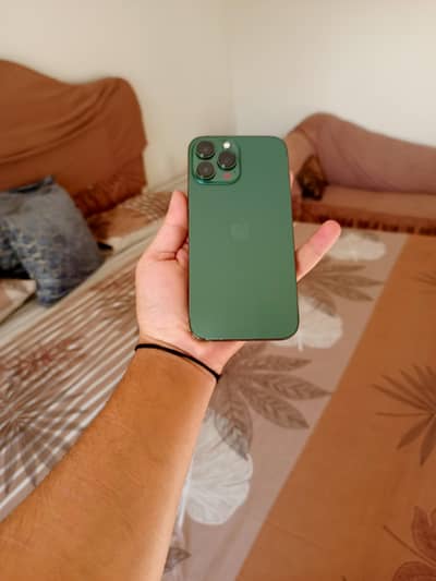 jv iPhone 13 pro max 10 / 10 condition 10 /10