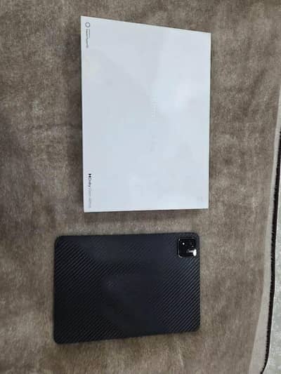 XIAOMI PAD 7 PRO •