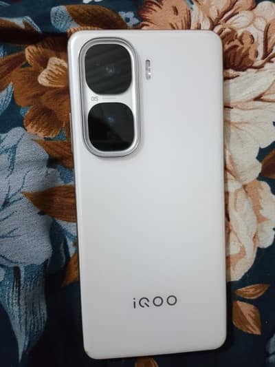 vivo iqoo neo 10