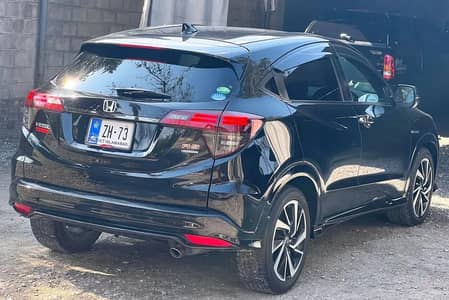 Honda Vezel Hybrid RS Honda Sensing 2019 /2024 ( Full Option )
