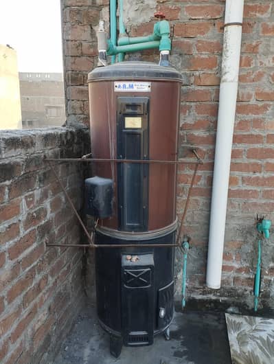 40 litre geyser (electric + gas)