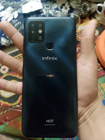 Infinix hot 10 10/10 condition with box