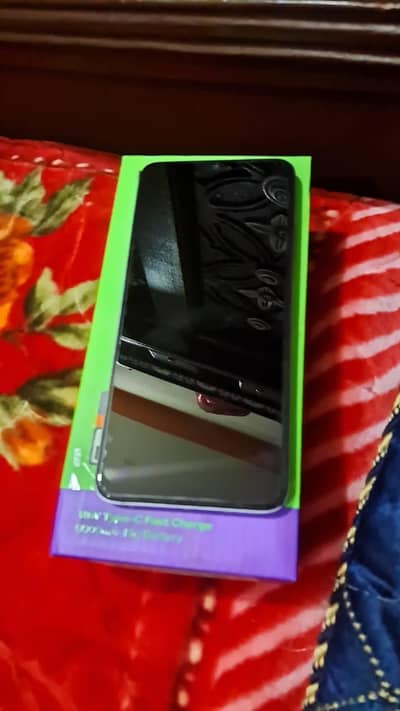 Infinix hot 30i . . 10/8 . . 16/128. box and charger b Sath hy