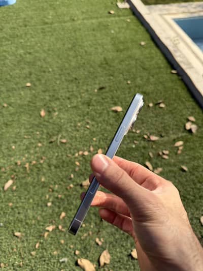 iPhone 16 Pro Max Silver