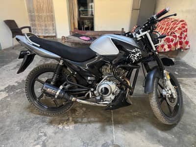 Yamaha YBR 125G Condition 100% in Low budget (03101744655)