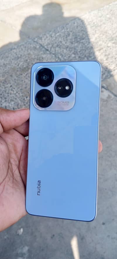 Nubia V60 6+10GB /256GB  warrnte 10 mha phre ha