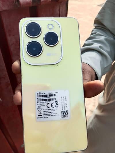 Infinix Hot 40 Pro (8+8/256 GB)