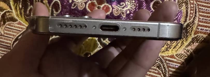 Iphone 15 pro max PTA approved 256 gb Natural Titanium scratch less