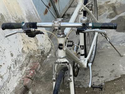 weekend bikes japanese hybrid cycle