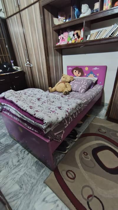 2 wooden single kid beds in perfect condition