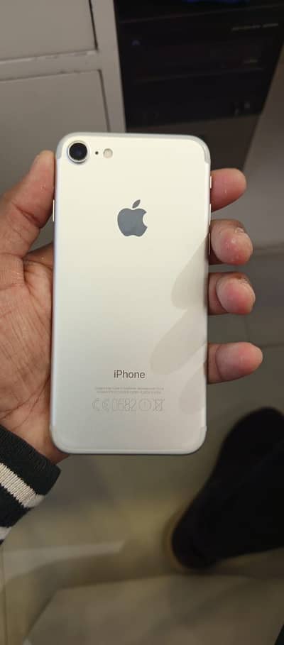 iPhone 7 pta new