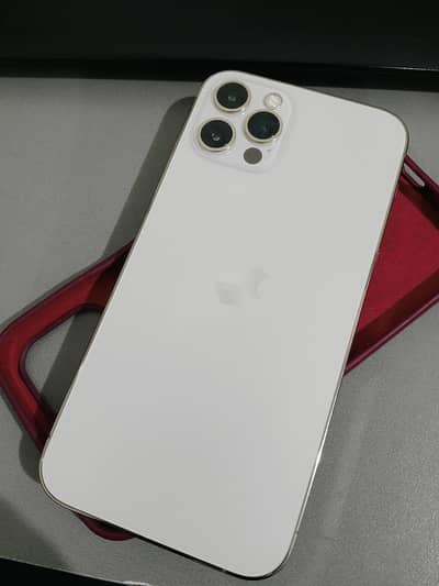 iphone 12 pro Gold color