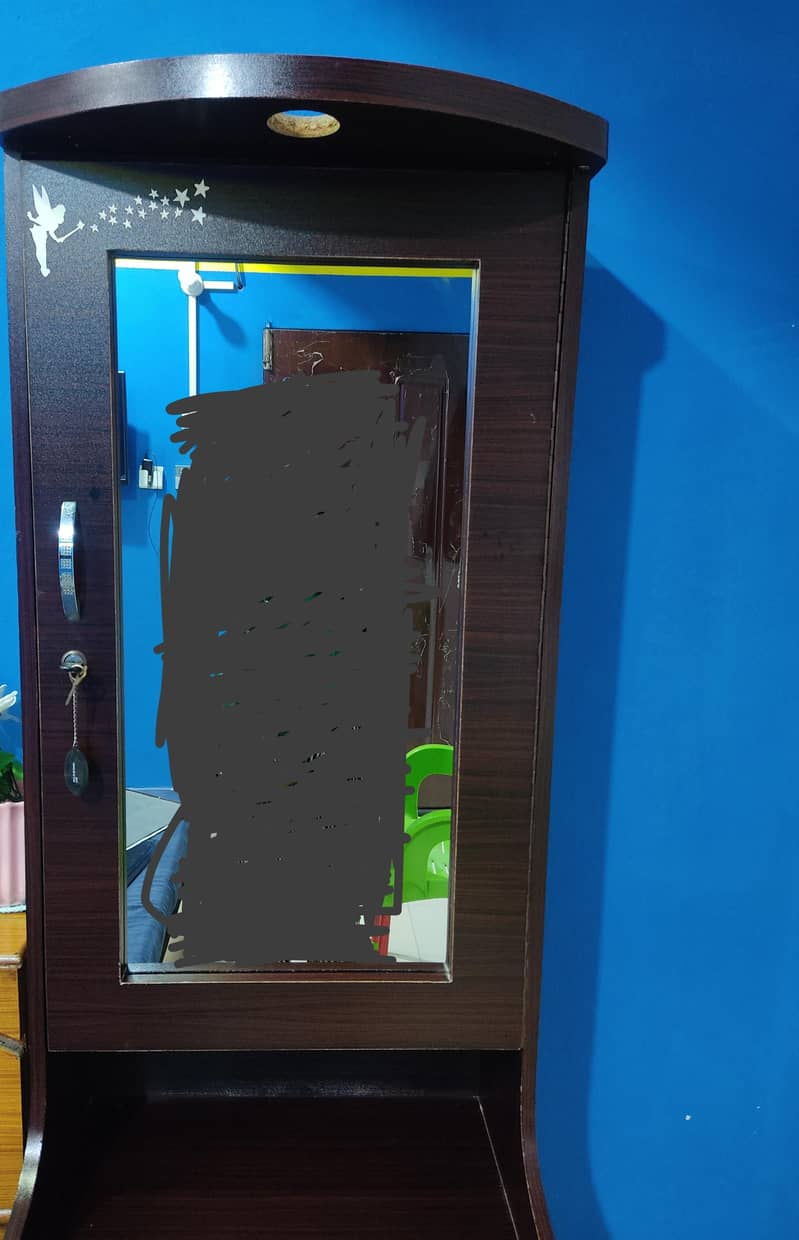 Dressing Table 5