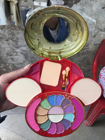 Make Up Kit