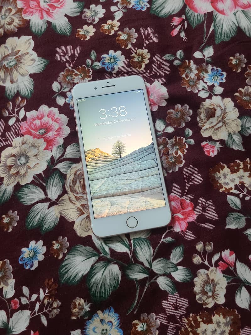 APPLE IPHONE 7PLUS 5