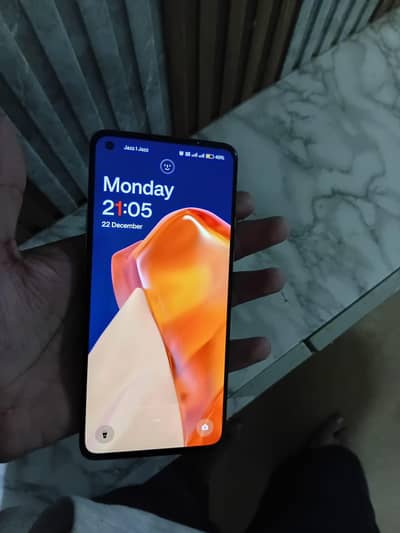 1plus 9 r pta approved 10/10 condition exchange possible with iPhone