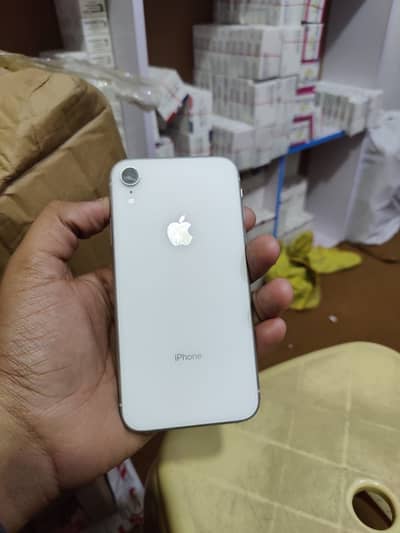 iPhone XR