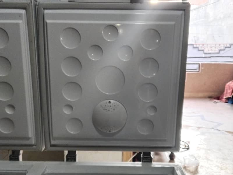 Electronic devices 11