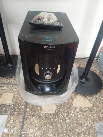 Audionic RB95 speakers