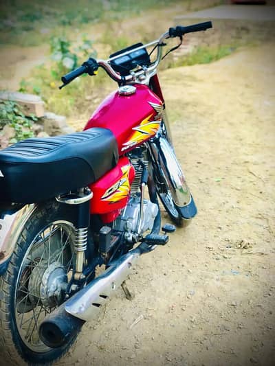 Honda CG125 2021 Red colour