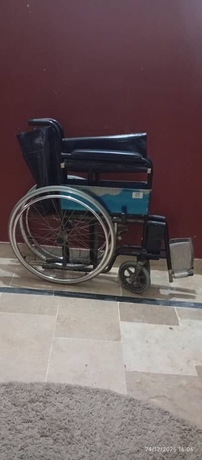 wheel chair in 7k only