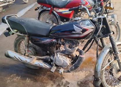 Honda 125 /2013/ model urgent for sale