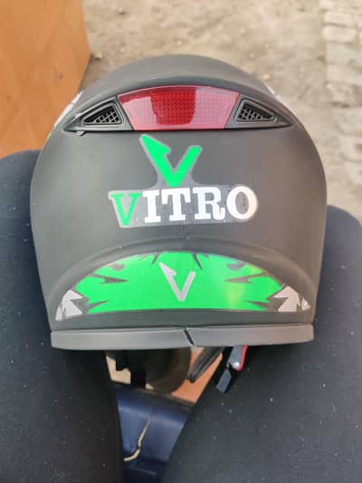 VITRO Helmet
