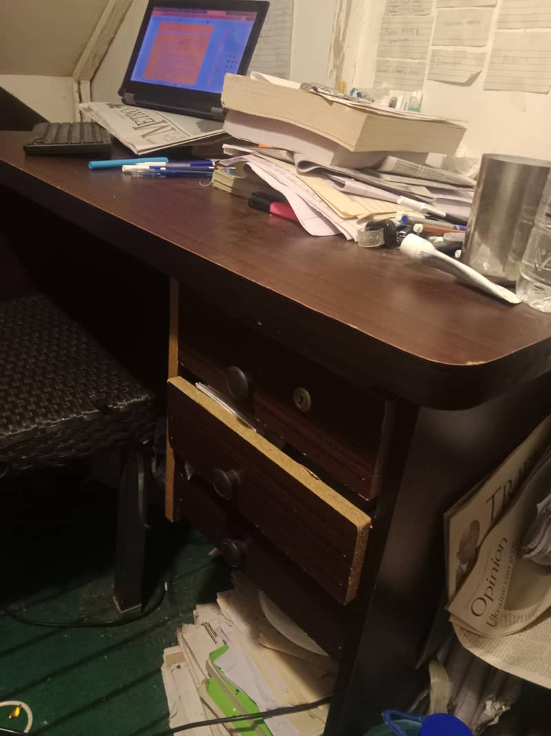 Study Table for Students 1