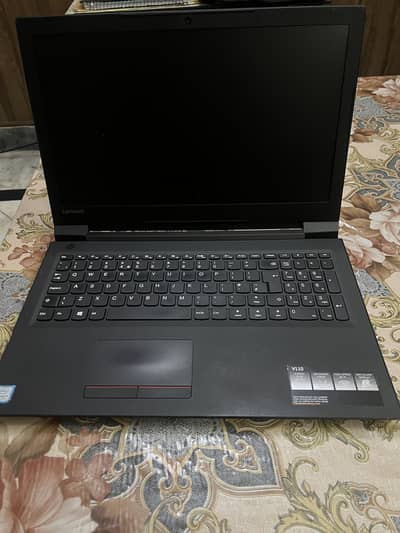 Lenovo Thinkpad v110 | i5 7th | 4gb 128gb | 15.6’ Baklit keyboard