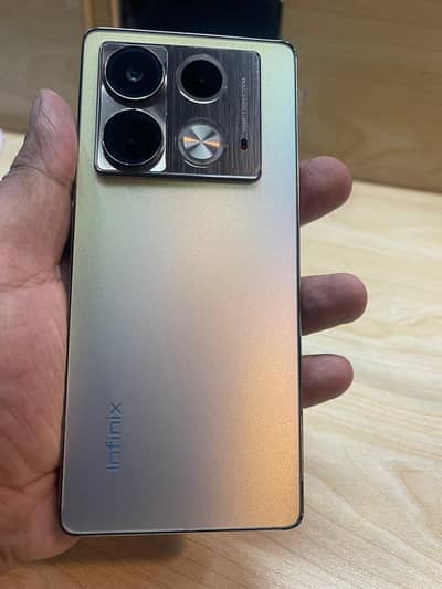 Infinix Note 40
