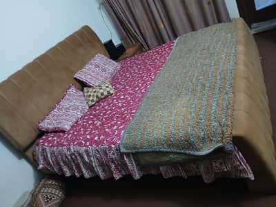 King size bed with dressing and side tables