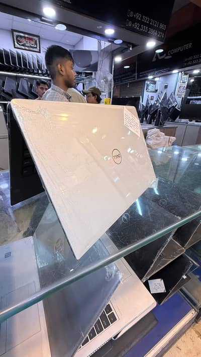 Dell XPS 13 - Intel i5-8th | 16GB DDR4 | 256 M2 ssd Excellent body