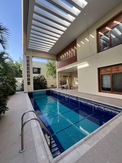 Stunning 1300 Yards Bungalow is Available For Rent