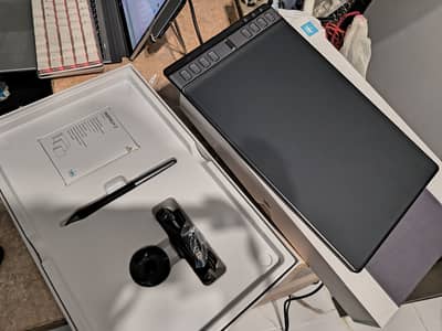 Huion Inspiroy 2 L H1061P graphic tablet 10.5x6.5 inch screen