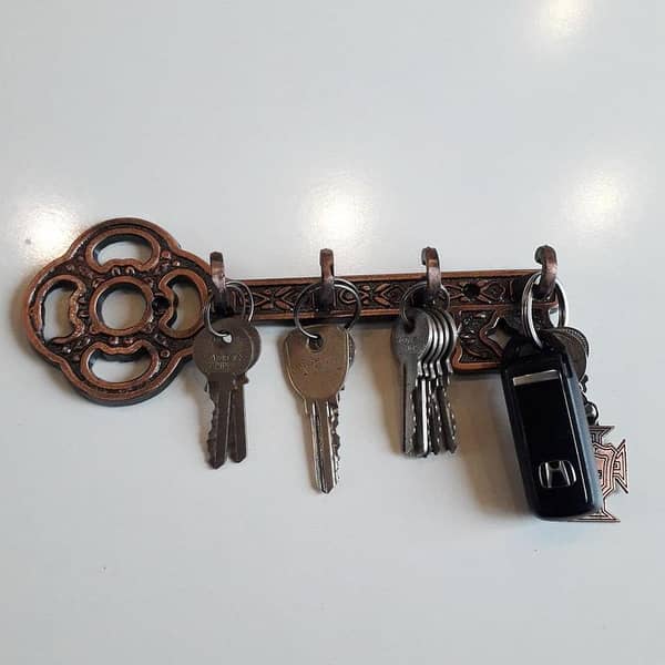 Wall-Mounted Key Holder in Cast Iron with 4 Hooks