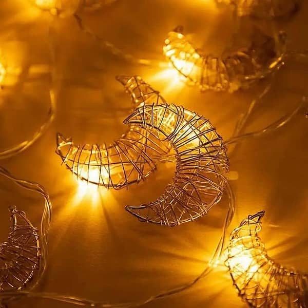 Battery Operated Moon String Lights by [Brand Name] - 10 LED Fairy Lights for Garden and Party Decor