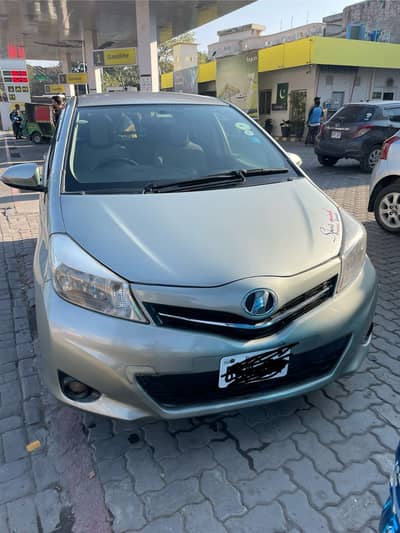 Vitz 2011 rigster 2016 good condition