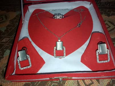 zarcon sweecy jewellery set