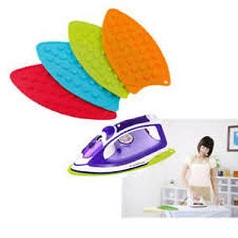 01 Pc Creative Anti-slip Heat Resistant Silicone Iron Mat Hot Safety Protection Ironing Rest Pad Insulation Boards (Multicolour)